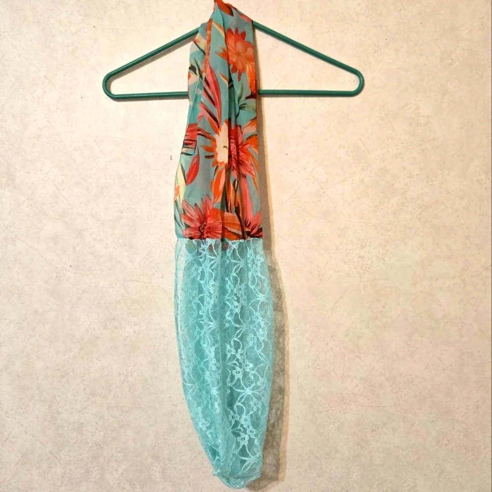 LACY SUMMER SCARF